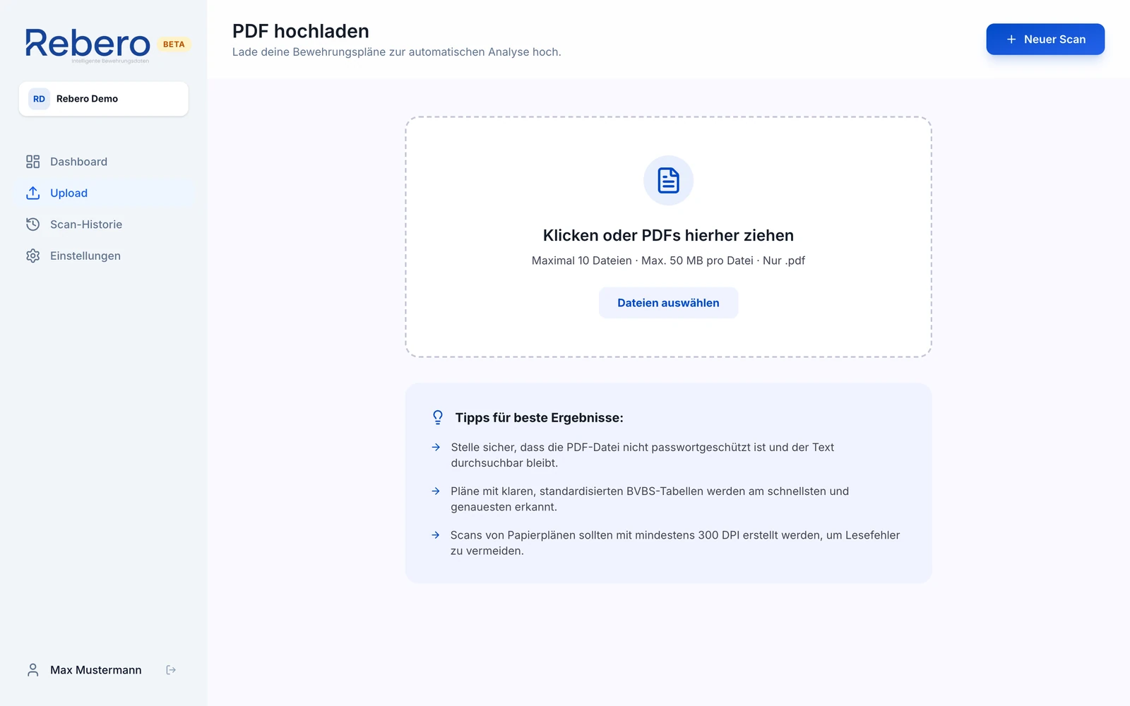 Upload-Seite mit großem Feld zum Hineinziehen der PDF-Dateien